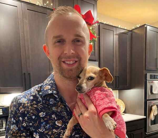 Mitchell F Austin TX cat dog sitter