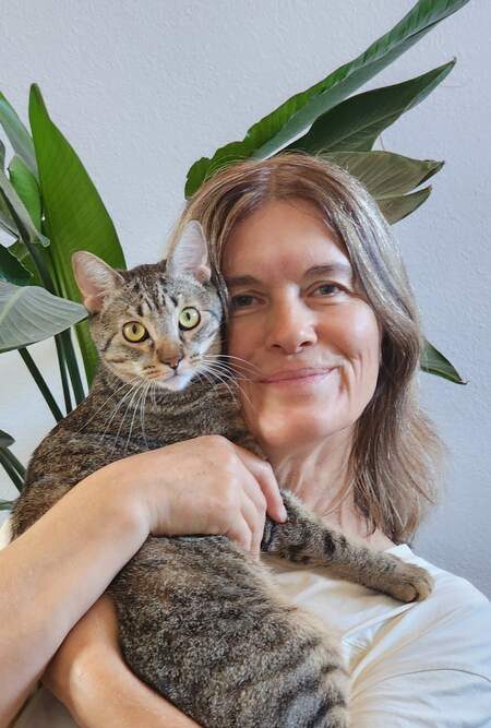 Olga H laguna niguel CA cat dog sitter